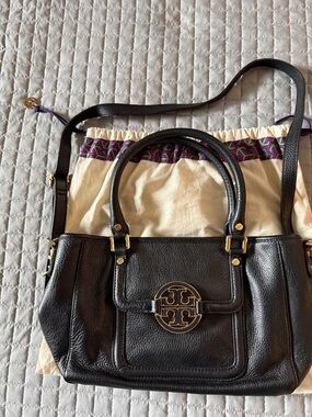 Tory Burch Amanda Mini-Satchel Black Leather Tote with Gold Logo.